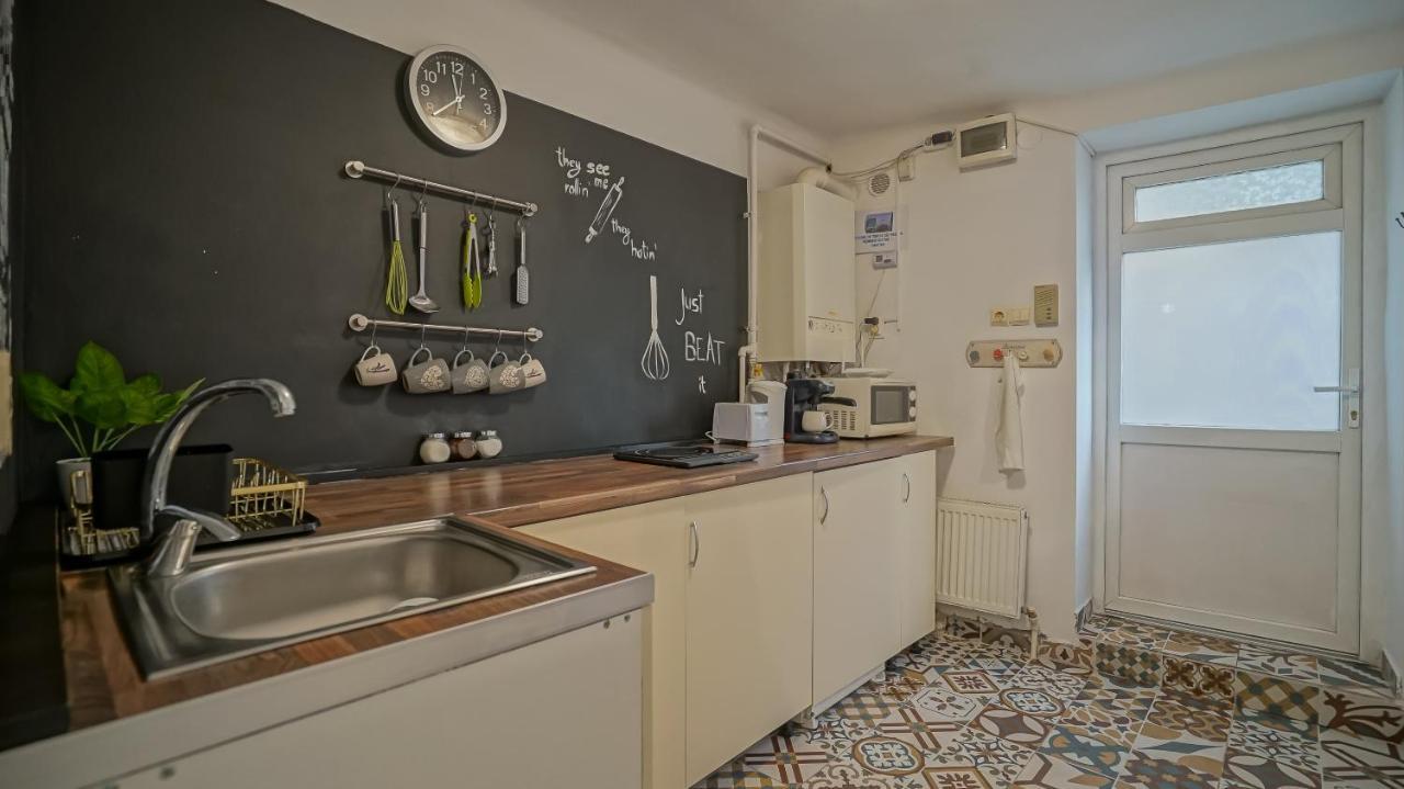Old Town City Center Apartments Braşov Buitenkant foto