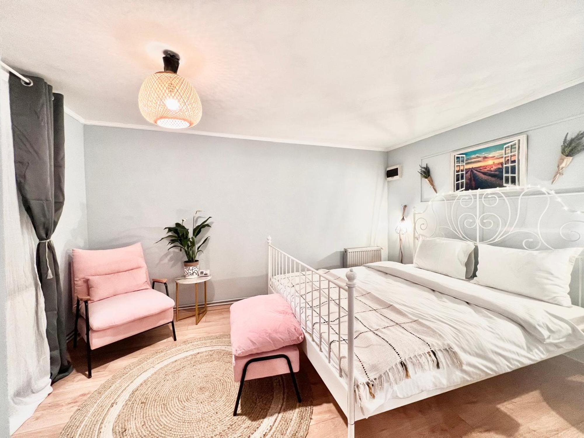 Old Town City Center Apartments Braşov Buitenkant foto