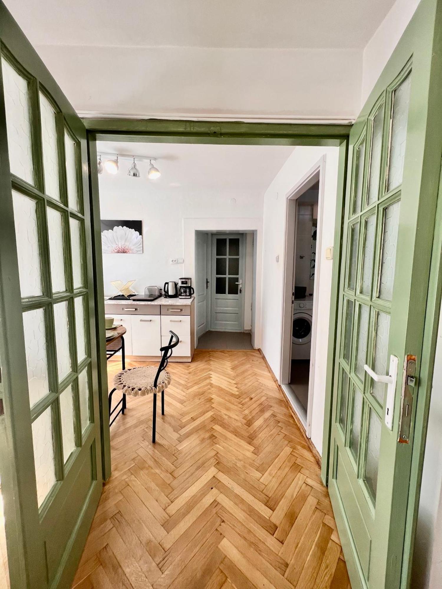 Old Town City Center Apartments Braşov Buitenkant foto