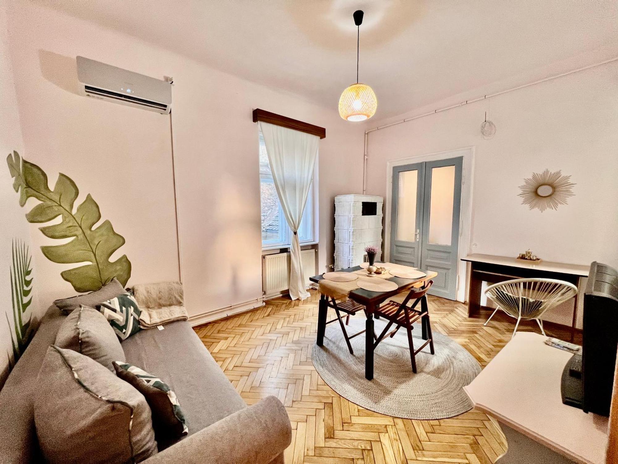 Old Town City Center Apartments Braşov Buitenkant foto